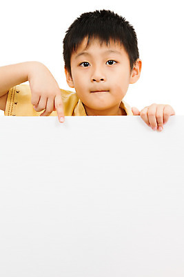 포토 JPG 해외이미지 학생 손 배너 응시 교육 남자 행복 포스터 종이 어린이 텍스트 광고판 한명 사람 동양인 소년 스터디 중국 공백 전시 기쁨 흰색 잡기 신용카드 발표 메시지 순수 사인 쇼 보여주기 시트 판지 고립 카피스페이스 해외202004 해외포토 1 시선 감정 아시아 컬러 컨셉 모션 알림판 인종 신체부위 금융 학습 판 파일형식 이미지허브