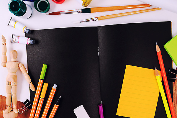 포토 JPG 해외이미지 모델 학생 라이프스타일 교육 종이 인형 백그라운드 컨셉 학교 문구용품 미술 사람없음 물 스터디 세트 사무실 조각상 연필 펜 검은색 교사 공구 붓 업무 작업 바퀴 가르침 닫기 마네킹 오브젝트 그림 지우개 순환 사이클링 거짓 인기 해외202004 해외포토 자연요소 직업 컬러 비즈니스 모션 문화예술 학용품 생활 학습 필기구 조형물 도구 육상스포츠 파일형식 이미지허브