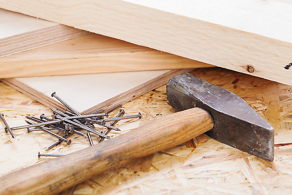 포토 JPG 해외이미지 직업 산업 기술 사람없음 건물 목재 금속 장비 도구 업무 판넬 제조 널 망치 연결 손톱 목수 무역 목공예 장인 잡동사니 솜씨 수목 철강 하드웨어 해외202004 해외포토 나무 건축물 손 재료 재질 컴퓨터 공구 작업 공예 파일형식 이미지허브