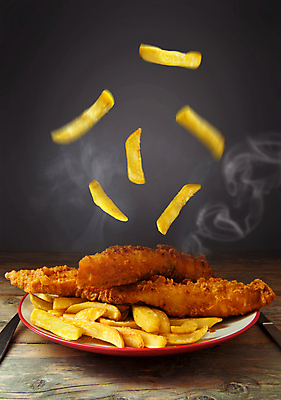 포토 JPG 해외이미지 전통 접시 영어 음식 모션 영국 어류 사람없음 식사 저녁식사 튀김 시골 뜨거움 떨어짐 수증기 해산물 테이크아웃 프랑스어 해로움 해외202004 해외포토 문자 식기 유럽 컨셉 수중동물 파일형식 이미지허브