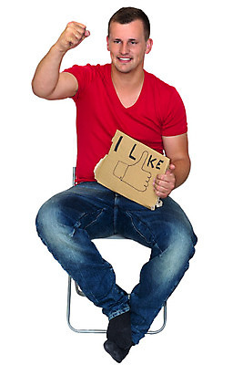 포토 JPG 해외이미지 백인 1 응시 남자 행복 유럽 백그라운드 셔츠 티셔츠 성공 기념 갈색머리 한명 미소 사람 앉기 성인 빨간색 기쁨 흰색 청바지 축하 최고 사인 흥분 고립 승자 필승 해외202004 해외포토 서양인 헤어스타일 시선 감정 나라 컬러 컨셉 상의 바지 모션 표정 우승 파일형식 이미지허브