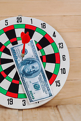 포토 JPG 해외이미지 스포츠 성공 화살 기술 취미 사람없음 경쟁 원형 도박 목표 결심 발사 다트판 다트 황소 날카로움 조준 점수 스파이크 염원 해외202004 해외포토 도형 컨셉 게임 소 파일형식 이미지허브