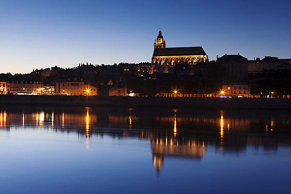 포토 JPG 해외이미지 건축양식 풍경 사람없음 야외 건물 빛 강 반사 마을 프랑스 도시 야간 파리_프랑스 해외202004 해외포토 자연요소 건축물 건축 유럽 파일형식 이미지허브