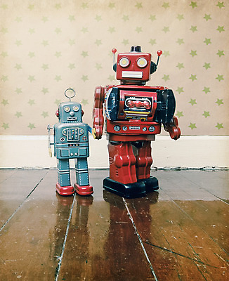 포토 JPG 해외이미지 라이프스타일 남자 행복 감정 아들 어린이 컨셉 2 장난 가족 관계 놀이 함께함 관리 사랑 미소 사람 소년 성인 사람없음 장난감 반사 우정 수확 잡기 아빠 결합 로봇 복고 나무바닥 세대 옛날 해외202004 해외포토 농업 모션 바닥 표정 생활 친구 파일형식 이미지허브