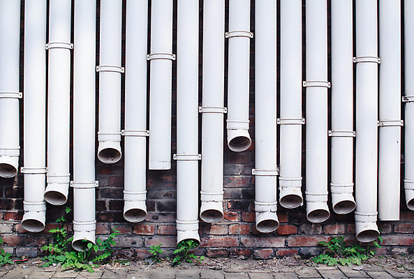 포토 JPG 해외이미지 식물 라이프스타일 산업 벽 백그라운드 비즈니스 자연 새로움 주택 건강 사람없음 초록색 물 인테리어 장비 추위 흰색 그룹 연결 플라스틱 환경보전 수도꼭지 일렬 튜브 질서 공학 배관공 파이프라인 폐수 하수 해외202004 해외포토 자연요소 디자인 교육 컬러 컨셉 재질 건물 생활 예절 환경오염 사회이슈 생태계 파이프_관 파일형식 이미지허브