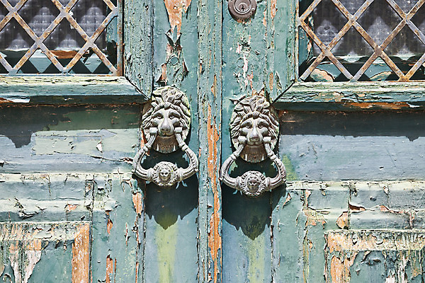 포토 JPG 해외이미지 여행 휴가 휴식 손잡이 사람없음 문 침묵 자유 시골 사자 포르투갈 엽서 문고리 천국 옛날 파라다이스 회복 해외202004 해외포토 유럽 컨셉 포유류 소리 편지 파일형식 이미지허브