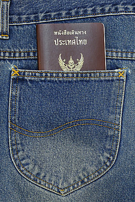 포토 JPG 해외이미지 해외 여행 태국 사람없음 책 빨간색 자유 주머니 확인 문서 보안 여권 신분 패키지 시민 비자 신분증 정부 제어 이민 세관 해외202004 해외포토 아시아 컬러 이동 컨셉 안전 국민 증명서 파일형식 관세청 이미지허브