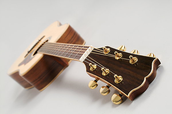 포토 JPG 해외이미지 손 남자 악기 음악 놀이 성인 사람없음 가로 소리 콘서트 연주자 음악가 기타 클래식 기타리스트 해외202004 해외포토 직업 컨셉 현악기 문화예술 사람 신체부위 공연 파일형식 이미지허브