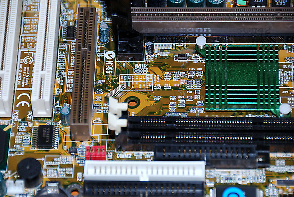 포토 JPG 해외이미지 산업 과학 백그라운드 패턴 부분 엄마 추상 실내 사람없음 초록색 파란색 전자제품 컴퓨터 줄무늬 장비 네트워크 연결 작음 순환 반도체 전자 진행 메인보드 복잡 콘덴서 프로세서 해외202004 해외포토 컬러 컨셉 무늬 가족 모션 내부 크기 파일형식 이미지허브