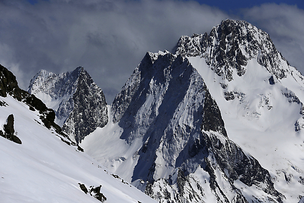 포토 JPG 해외이미지 구름 유럽 여행 하늘 바람 산 사람없음 정상 알프스 온도 절정 해외202004 해외포토 자연요소 나라 날씨 파일형식 이미지허브