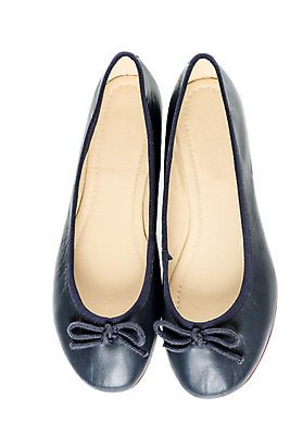 포토 JPG 해외이미지 디자인 커플 옷 여자 백그라운드 신발 2 사람없음 여름 파란색 유행 걷기 검은색 어둠 흰색 쌍 플랫 우아함 가죽 오브젝트 펌프 고립 양발 스타일 유일 안락 해외202004 해외포토 계절 컬러 컨셉 관계 모션 사람 파일형식 이미지허브