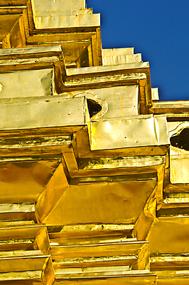 포토 JPG 해외이미지 전통 외관 아시아 종교 문화 여행 불교 건축양식 태국 하늘 사람없음 야외 건물 파란색 사찰 역사 재산 황금 신성 수도원 사리탑 옛날 해외202004 해외포토 건축물 건축 나라 컬러 종교건축 금융 탑 파일형식 이미지허브