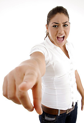 포토 JPG 해외이미지 백인 모델 1 응시 옷 여자 포즈 컨셉 손가락 표시 실내 한명 사람 20대 세로 숫자 유행 카메라 귀여움 외침 흰색 가리킴 화려 허리 고립 옛날 혼자 해외202004 해외포토 서양인 문자 손 시선 컬러 손짓 청년 내부 신체부위 전자제품 소리 파일형식 이미지허브