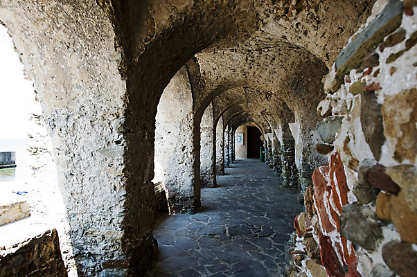 포토 JPG 해외이미지 바다 사람없음 태양 기둥 시간 뜨거움 거친 아치 해외202004 해외포토 자연요소 건축 파일형식 이미지허브