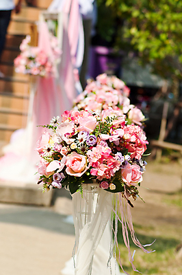 포토 JPG 해외이미지 식물 디자인 꽃 분홍색 꽃다발 잎 꽃무늬 패턴 사람없음 장식 장미 실크 묘사 인공 해외202004 해외포토 컬러 무늬 직물 파일형식 이미지허브