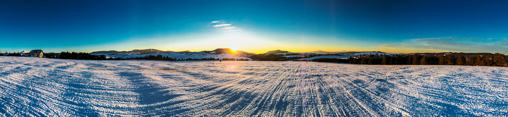 포토 JPG 해외이미지 구름 얼굴 여행 겨울 자연 하늘 스키 산 파노라마 풍경 사람없음 야외 파란색 태양 일출 맑음 보라색 냉동 얼음 일몰 새벽 안개 흰색 황무지 정상 고도 빙하 오르기 알프스 강렬 발칸반도 세르비아 옛날 웅장함 절정 해외202004 해외포토 자연요소 계절 유럽 컬러 모션 날씨 겨울스포츠 촬영기법 신체부위 노을 생태계 파일형식 이미지허브