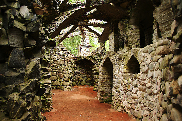 포토 JPG 해외이미지 디자인 벽 건축양식 지붕 주택 실내 미술 사람없음 내부 건물 빛 회색 바위 거친 만족 시멘트 옛날 오리지널 해외202004 해외포토 건축물 건축 감정 컬러 문화예술 돌_바위 파일형식 이미지허브