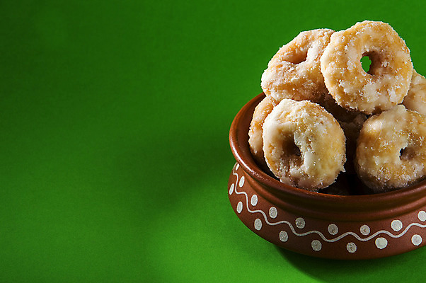 포토 JPG 해외이미지 전통 행복 아시아 음식 크리스마스 티타임 디저트 건조 건강 요리 사람없음 축제 식사 기쁨 축하 원형 도넛 달콤 맛 아침식사 설탕 인도인 잔치 부드러움 칼로리 점심식사 라마단 파키스탄 해외202004 해외포토 도형 외국인 기념일 감정 나라 컨셉 휴식 동양인 감각 파일형식 이미지허브