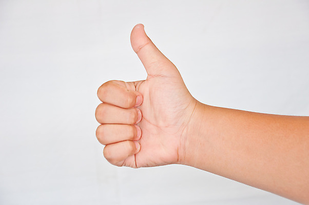 포토 JPG 해외이미지 손 어린이 컨셉 신체 손가락 모션 성공 추상 아이디어 손바닥 사람 사람없음 엄지손가락 흰색 심볼 사인 그림 팔 보여주기 표현성 해외202004 해외포토 컬러 무늬 신체부위 파일형식 이미지허브