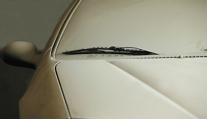 포토 JPG 해외이미지 육상교통 창문 자동차 유리 사람없음 회색 버리기 먼지 차고 해외202004 해외포토 교통수단 컬러 모션 재질 파일형식 이미지허브