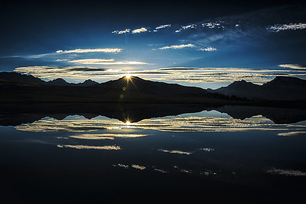 포토 JPG 해외이미지 구름 공원 여행 자연 하늘 아침 날씨 휴가 산 국립공원 풍경 사람없음 야외 여름 햇빛 환경 미국 일몰 하이킹 황무지 고독 보호 저녁 숲 배낭여행 캘리포니아 드라마 멀리 기후변화 해외202004 해외포토 주간 자연요소 계절 공공시설 감정 컨셉 북아메리카 레저 태양 노을 변화 야간 생태계 파일형식 이미지허브
