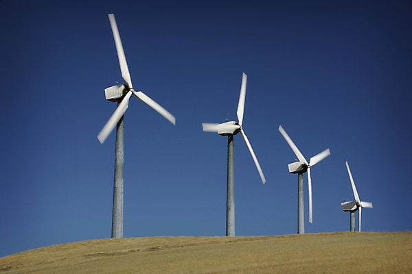 포토 JPG 해외이미지 구름 산업 밭 날개 자연 하늘 바람 풍경 사람없음 빨간색 초록색 여름 파란색 환경 금속 힘 재활용 풍차 발전기 에너지 흰색 칼날 선택 생태계 프로펠러 유지 방앗간 개발 타격 공급 해외202004 해외포토 자연요소 계절 컬러 컨셉 농업 모션 재질 날씨 발전소 친환경 파일형식 이미지허브