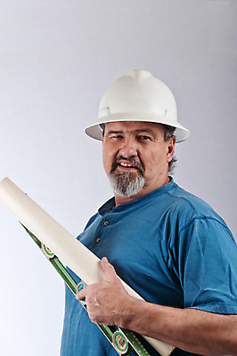 포토 JPG 해외이미지 직업 남자 산업 노동자 한명 안전 업무 엔지니어 보호 감독 안전모 헬멧 땅 공학 계약자 고용 해외202004 해외포토 1 교육 컨셉 사람 구직 작업 기술자 안전장비 보호장비 계약 채용 파일형식 이미지허브