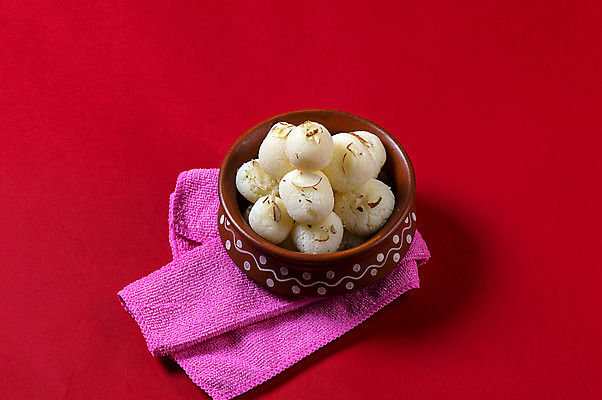 포토 JPG 해외이미지 디저트 사람없음 도자기 원형 사기그릇 냅킨 인도음식 해외포토 도형 그릇 음식 동양음식 파일형식 이미지허브