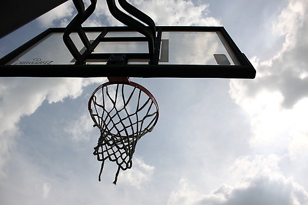 포토 스포츠시설 구기 둘레 파일형식 사람없음 JPG 해외이미지 백그라운드 공 농구 야외 바구니 경기장 그물 가장자리 테두리 법정 해외202004 해외포토 프레임 이미지허브