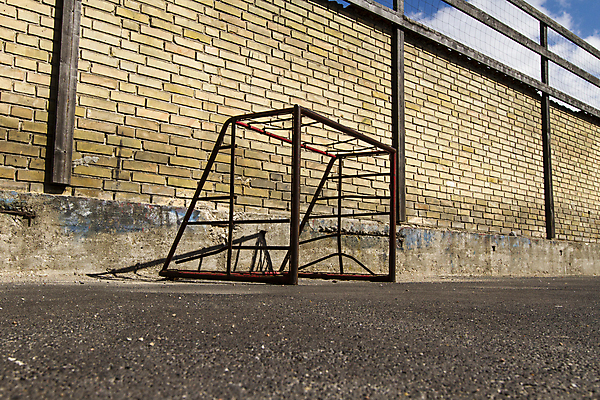 포토 JPG 해외이미지 스포츠 돌담 덴마크 사람없음 금속 축구 도시 그물 도심 놀이터 철 먼지 골 안뜰 콘크리트 해외202004 해외포토 재질 놀이 북유럽 담장 구기 돌_바위 파일형식 이미지허브