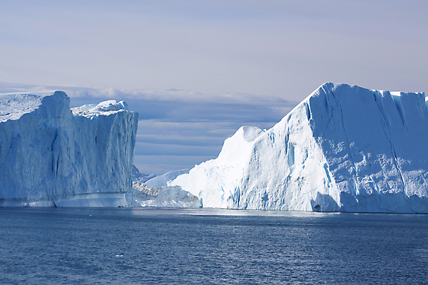 포토 JPG 해외이미지 구름 호수 파도 바다 섬 과학 여행 겨울 자연 하늘 풍경 사람없음 물 여름 파란색 빛 컬러풀 글로벌 반사 여행객 우주 일출 얼음 일몰 추위 흰색 오픈 크루즈 시원함 크리스탈 북극 서리 빙산 북쪽 그린란드 북극해 옛날 해외202004 해외포토 자연요소 계절 컬러 배_교통 덴마크 사람 노을 광석 극지방 방향 생태계 파일형식 이미지허브
