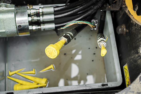 포토 JPG 해외이미지 산업 부분 공장 교통시설 기술 안전 사람없음 금속 힘 기계 장비 기구 공구 수리 닫기 제조 자르기 엔진 정비공 기어 공학 되감기 로딩 보유 자동 철강 커터 해외202004 해외포토 교육 교통 공업 모션 재질 도구 기술자 시설 파일형식 이미지허브