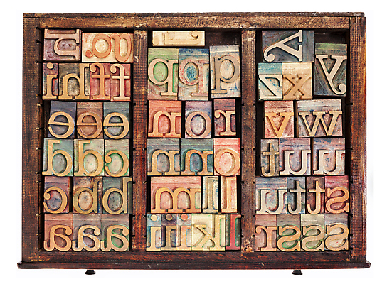 포토 JPG 해외이미지 알파벳 영어 실내 타이포그라피 사람없음 목재 블록 나무상자 소문자 활자 해외202004 해외포토 나무 문자 재료 내부 상자 활자판 파일형식 이미지허브