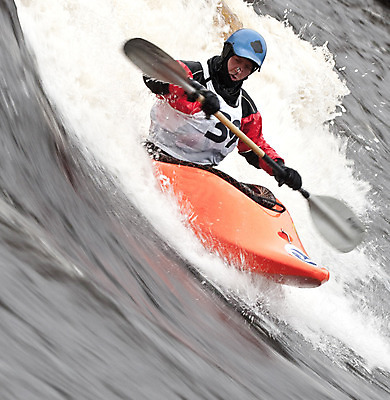 포토 JPG 해외이미지 스포츠 파도 한명 사람 야외 여름 서핑 급류 카약 해외202004 해외포토 1 계절 바다 수상스포츠 파일형식 이미지허브
