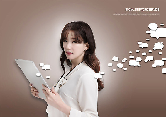 PSD 편집이미지 응시 여자 말풍선 스마트라이프 한명 들기 사람 상반신 성인 30대 스마트기기 태블릿 한국인 스마트 소셜네트워크 성인여자한명만 이미지편집 1 라이프스타일 시선 컨셉 모션 동양인 장년 전자제품 여자한명만 성인여자만 파일형식