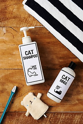 포토 JPG 스튜디오촬영 실내 근접촬영 사람없음 목재 수건 칫솔 오브젝트 샴푸 린스 애견미용 디스펜서 국내포토 반려용품 나무 뷰포인트 재료 내부 위생용품 뷰티 파일형식