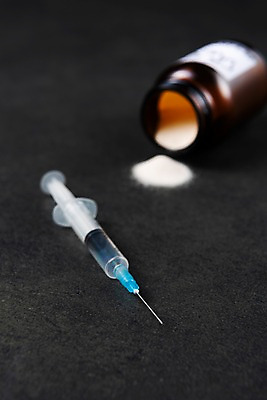 포토 JPG 스튜디오촬영 실내 주사기 근접촬영 사람없음 약병 오브젝트 가루약 국내포토 뷰포인트 의료기기 내부 약 병_담는 파일형식