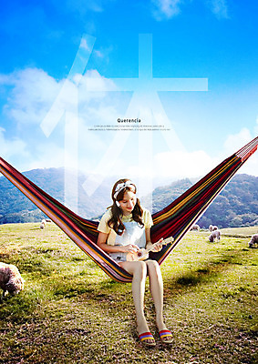 전신 PSD 편집이미지 여자 연주 여러마리 자연 휴식 산 한명 사람 앉기 잔디 20대 성인 공간 한국인 양 우쿨렐레 언덕 해먹 안식처 휴식처 성인여자한명만 이미지편집 식물 1 음악 다수 컨셉 포유류 모션 현악기 동양인 청년 침대 생태계 여자한명만 성인여자만 파일형식