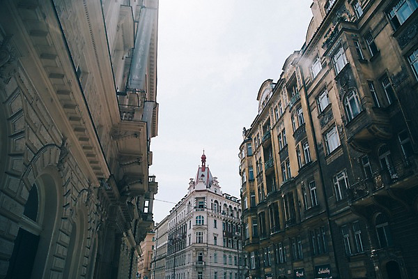 포토 JPG 주간 여행 유럽풍경 풍경 사람없음 야외 도시풍경 감성 체코 프라하 동유럽 국내포토 자연요소 유럽 컨셉 도시 파일형식