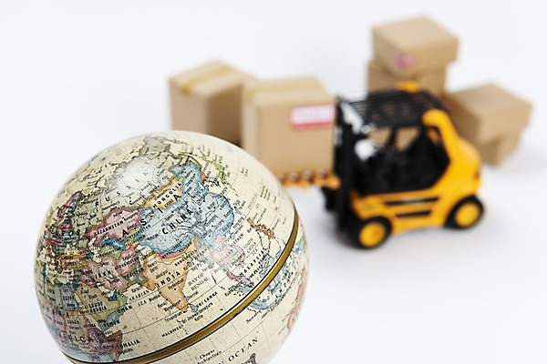 포토 JPG 스튜디오촬영 실내 들기 근접촬영 사람없음 상자 지구본 여러개 운반 종이상자 배송 오브젝트 지게차 해외배송 해외직구 국내포토 뷰포인트 다수 모션 내부 쇼핑 중장비 파일형식