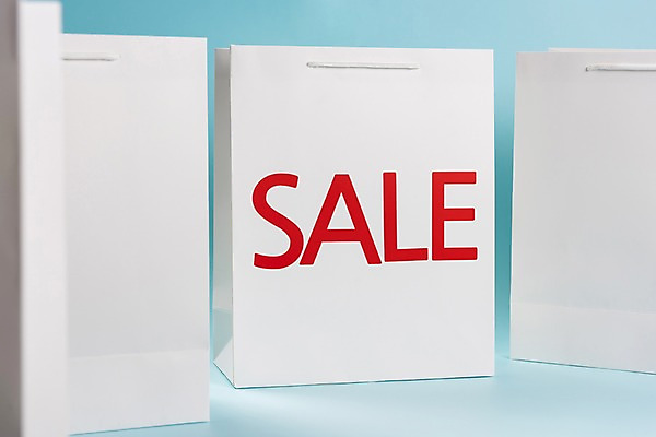 포토 JPG 스튜디오촬영 영어 실내 근접촬영 사람없음 단어 쇼핑백 세일 여러개 오브젝트 국내포토 문자 뷰포인트 다수 가방 내부 파일형식