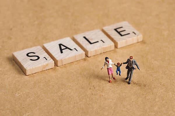 포토 JPG 스튜디오촬영 영어 가족 실내 근접촬영 사람없음 단어 세일 미니어처 피규어 즐거움 오브젝트 나무블록 국내포토 문자 감정 뷰포인트 관계 내부 목재 모형 블록 파일형식