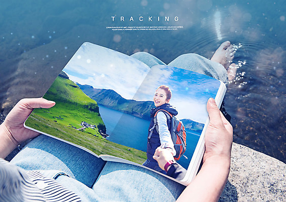 PSD 편집이미지 응시 여자 남자 바다 배낭 미소 사람 앉기 초원 상반신 20대 성인 취미 두명 책 트래킹 한국인 하반신 바위 잡기 앨범 언덕 발담그기 이미지편집 시선 가방 모션 레저 표정 동양인 청년 돌_바위 파일형식