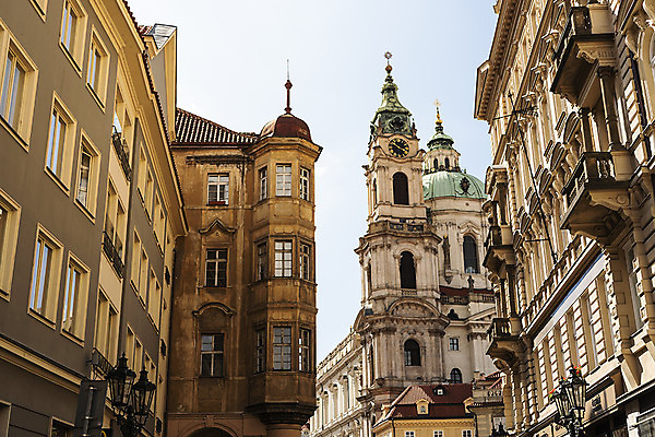 포토 JPG 주간 해외풍경 가로등 유럽풍경 해외건축 유럽건축 풍경 사람없음 야외 도시풍경 성 체코 프라하 해외도시 국내포토 자연요소 해외 건축물 공공시설 건축 유럽 서양건축 도시 파일형식