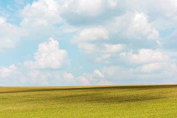 포토 JPG 주간 구름 해외풍경 해외 유럽 여행 자연 하늘 풍경 초원 사람없음 야외 맑음 체코 모라비아 국내포토 자연요소 나라 날씨 생태계 파일형식