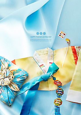 PSD 편집이미지 한국전통 명절 포장 장신구 전통소품 선물 사람없음 추석 직물 보자기 한복 노리개 저고리 비녀 선물세트 추석선물 이미지편집 전통 기념일 한국 전통의상 오브젝트 파일형식 천_직물 명절선물 헤어액세사리