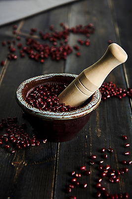 포토 JPG 스튜디오촬영 곡류 실내 사람없음 추수 떨어짐 잡곡 절구 팥 국내포토 컨셉 농업 내부 도구 파일형식