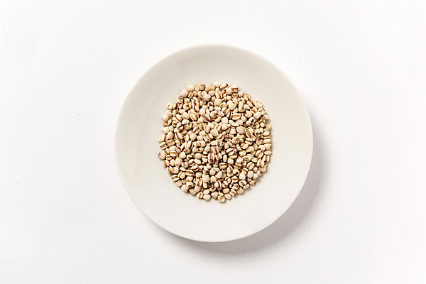 포토 JPG 스튜디오촬영 그릇 접시 곡류 실내 사람없음 하이앵글 추수 가을 흰배경 유기농 담기 잡곡 율무 플랫레이 국내포토 식기 웰빙 계절 뷰포인트 백그라운드 농업 모션 내부 흰색 플랫 파일형식