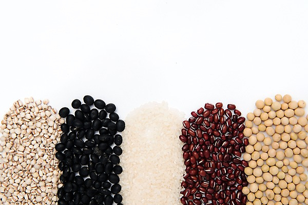 포토 JPG 스튜디오촬영 곡류 실내 사람없음 하이앵글 추수 쌀 가을 흰배경 유기농 팥 검은콩 대두 백태 수수 율무 플랫레이 국내포토 웰빙 계절 뷰포인트 백그라운드 농업 콩 내부 흰색 플랫 파일형식