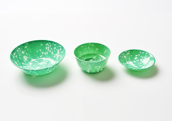 포토 JPG 스튜디오촬영 그릇 접시 주방용품 실내 누끼 근접촬영 사람없음 초록색 세개 추억 플라스틱 오브젝트 흰배경 복고 옛날 국내포토 식기 뷰포인트 컬러 생활용품 백그라운드 컨셉 재질 3 내부 흰색 파일형식